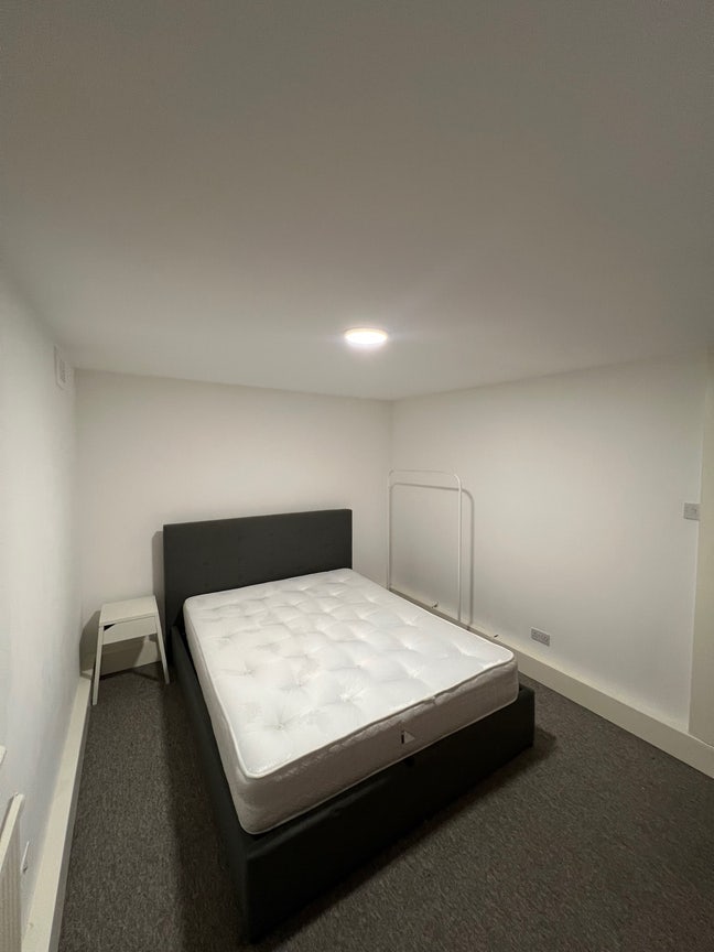 Double Room in Kilburn - Minster Road/Shared Flat Main Photo
