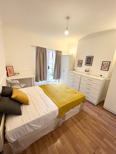 Willesden Green, Double Room with Access to Garden Main Photo