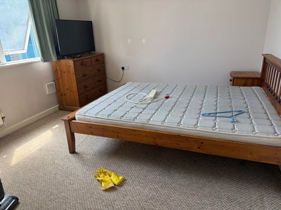 Lovely room in clean flan to rent kink Main Photo
