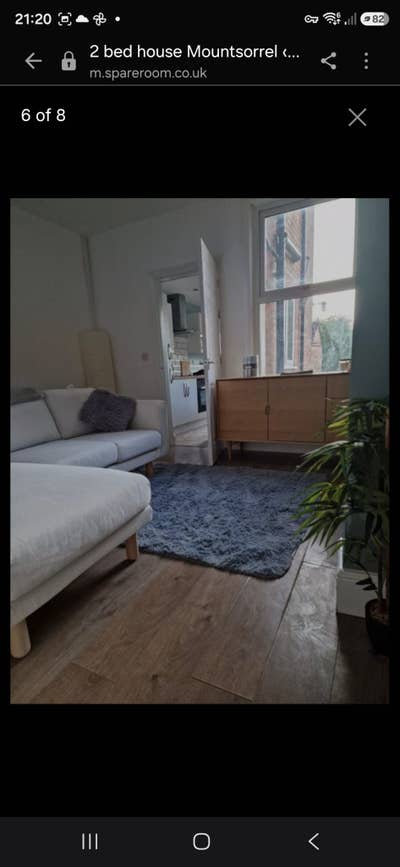 Professional person for house share Main Photo