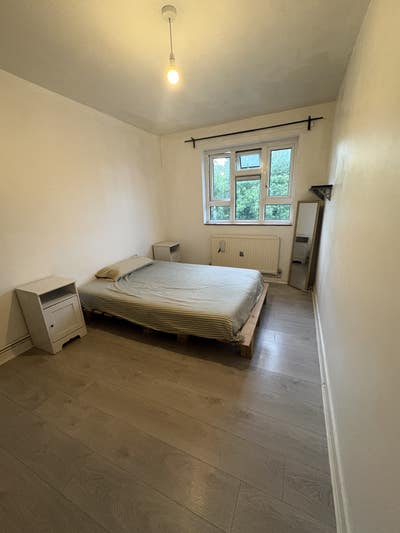 Room to rent  Main Photo