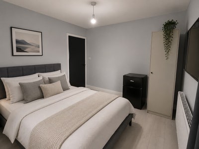 Modern ensuite - Prime location Bridgwater town Main Photo