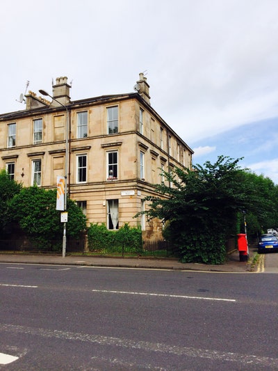 Strathbungo Flat Adjacent to Queen’s Park G41 2BG Main Photo
