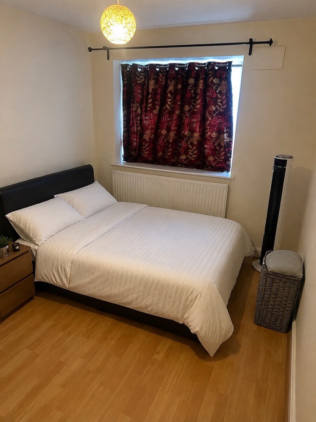 1 Bedroom in a shared House  Main Photo