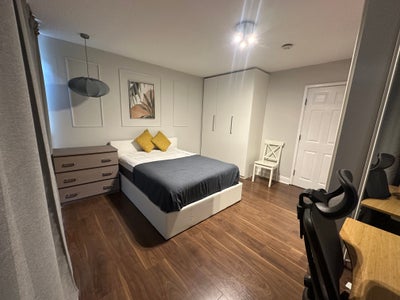 Zone 1 ensuite - Long term friendly home  Main Photo