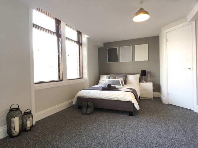 Spacious Double Room an En Suite in Heaton Main Photo