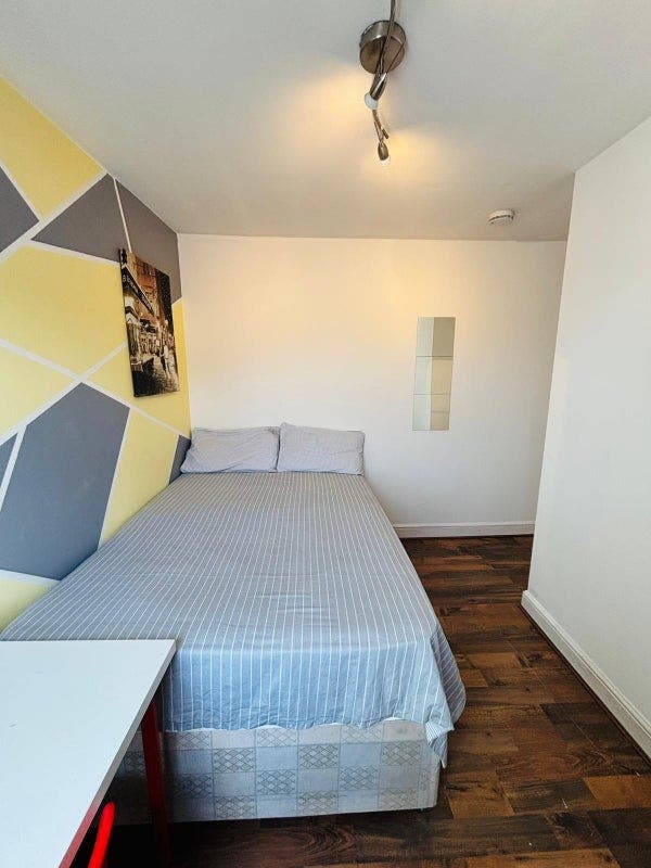 Cozy Room in Denmark Hill  🌞 5 min from KCH Main Photo