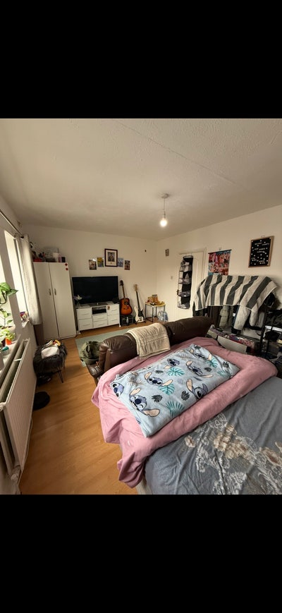 Large 3 bed flat Winchmore hill &pound;2100  Main Photo