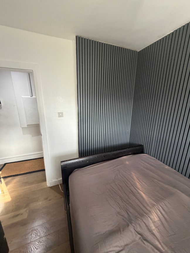 Single Room in a Chill & Friendly Home Main Photo