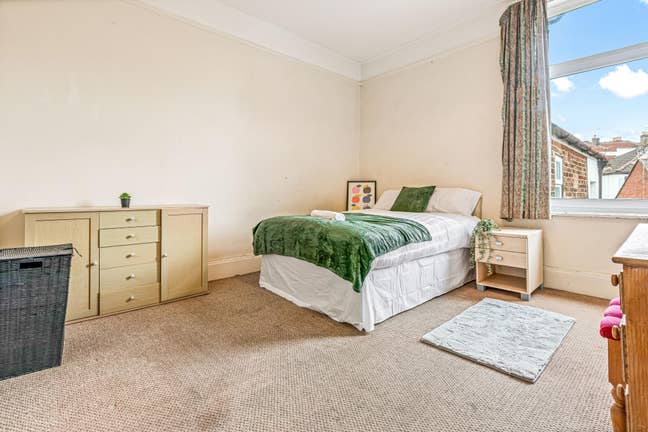 🏡 Double Rooms Hillside BN2 | Bills + Parking ✨ Main Photo