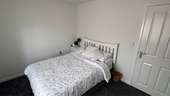 Room for rent  Main Photo