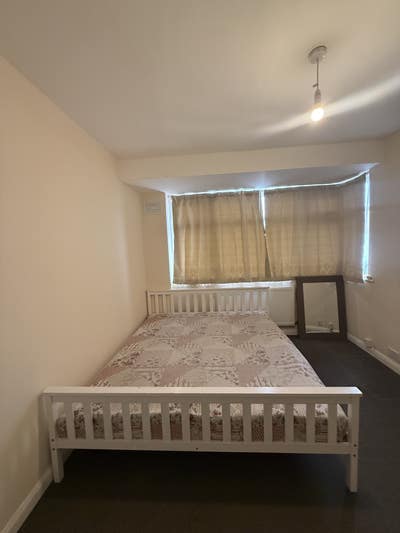 I have 2 double bedroom in same house Main Photo