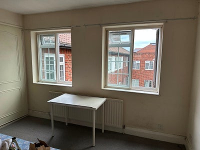 Large Double Room in Golders Green, bills included Main Photo