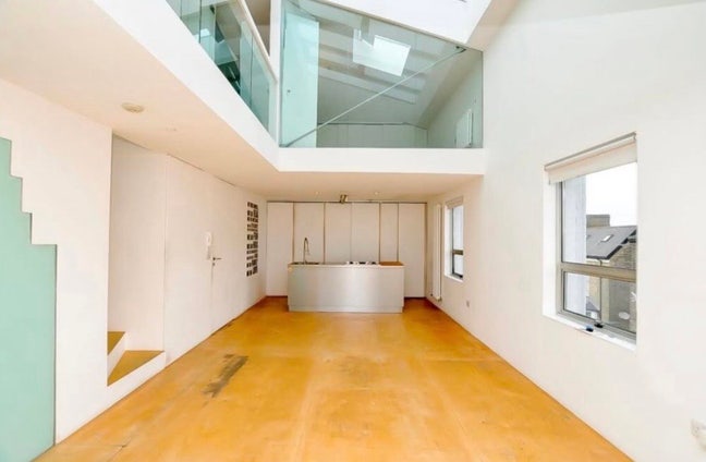 Double Room in Huge 2 Bed -  Homerton 🌞 Main Photo