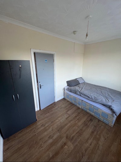 Luxury Rooms Available - UB2  Main Photo