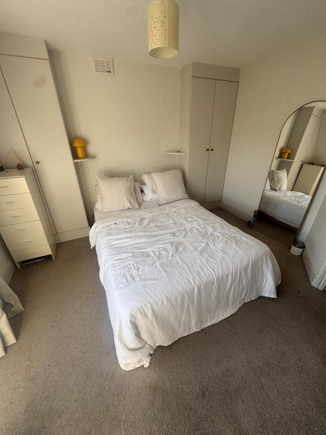 Double Room, En Suite & Study in Fulham Main Photo