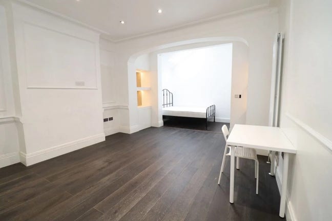 Extra large room (18m²) in lovely Streatham Hill! Main Photo