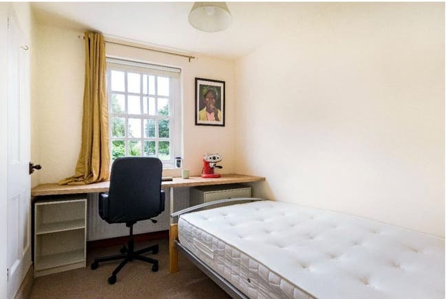 Two Double Rooms in Spacious Georgian Home Main Photo