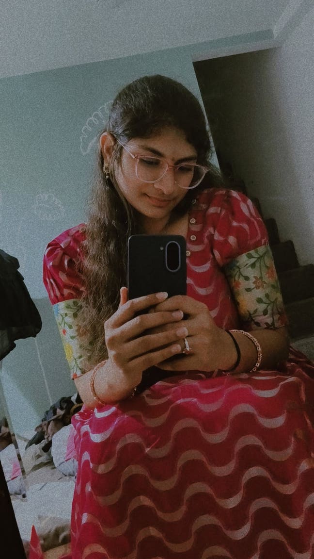 Student Female seeks a double room Main Photo