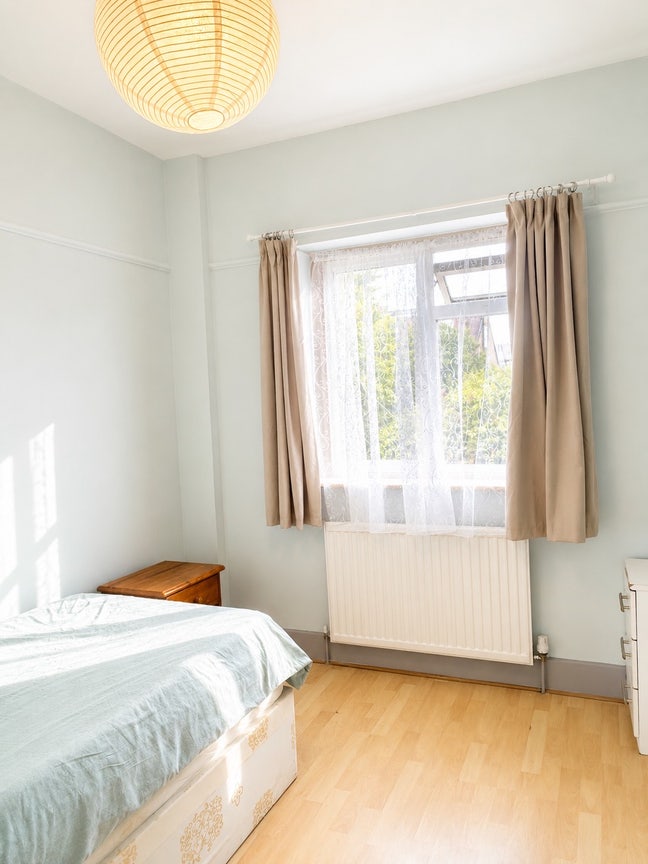 Single Room 2 Min Dollis Hill Station Main Photo