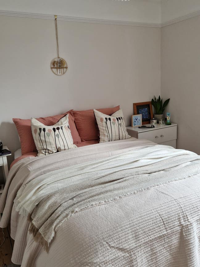 Double Room Uphill Lincoln Main Photo