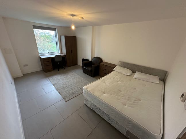 🌕 ROOM  in 5bed with lounge + balcony Main Photo