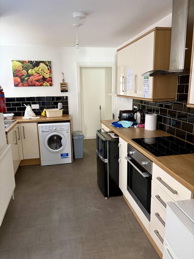  2 bedroom student property all bills included  Main Photo