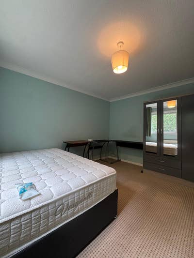 1 Room Available in Friendly House Share Bewbush Main Photo