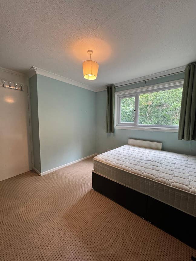 1 Room Available in Friendly House Share Bewbush Main Photo