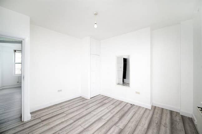 Huge 4 Bedroom Apartment in Camden  Main Photo