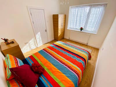 🏡Double rooms (Single use) in East Acton – Zone 2 Main Photo