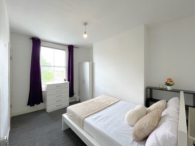  En suite & 2 Double Rooms 10 min Archway Station Main Photo