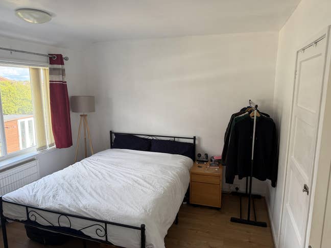 Double room available - Short let Main Photo