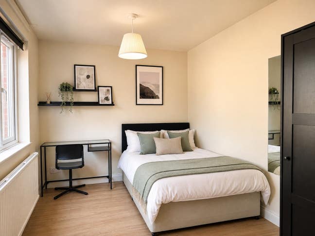 Four Avaiblable Rooms in Beautiful House  Main Photo