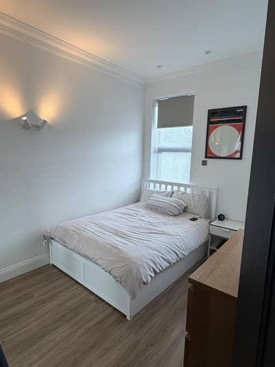 2 Bed Flat, Bethnal Green Road, E2 Main Photo