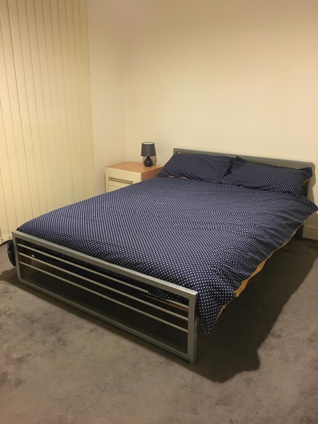 Double room, female home, bills included, SE15 Main Photo