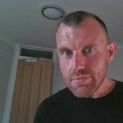 33 year old Male seeks a single or double room Main Photo