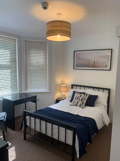 Large Ensuite Double Bedroom Available Now Main Photo