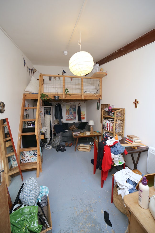 Double Room Manor House Warehouse Available Now Main Photo
