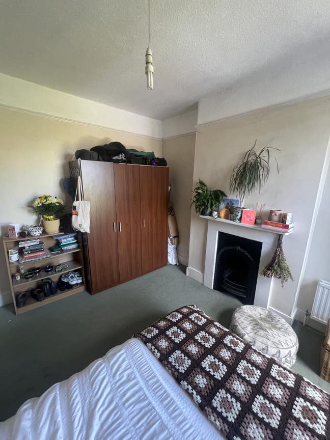 A lovely double room available in a charming Victo Main Photo
