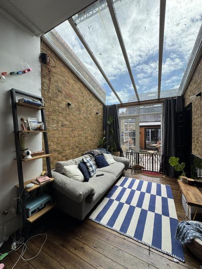 Unique Flat in Finsbury Park  Main Photo