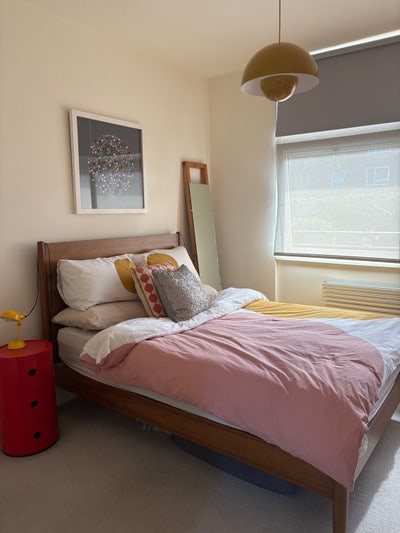 Room to rent | Weekdays | SW London Main Photo