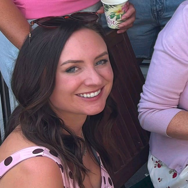 Looking for a room or room buddy up for flatshare Main Photo