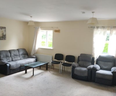 Whole two-bedroom flat to sublet: fixed-term Main Photo