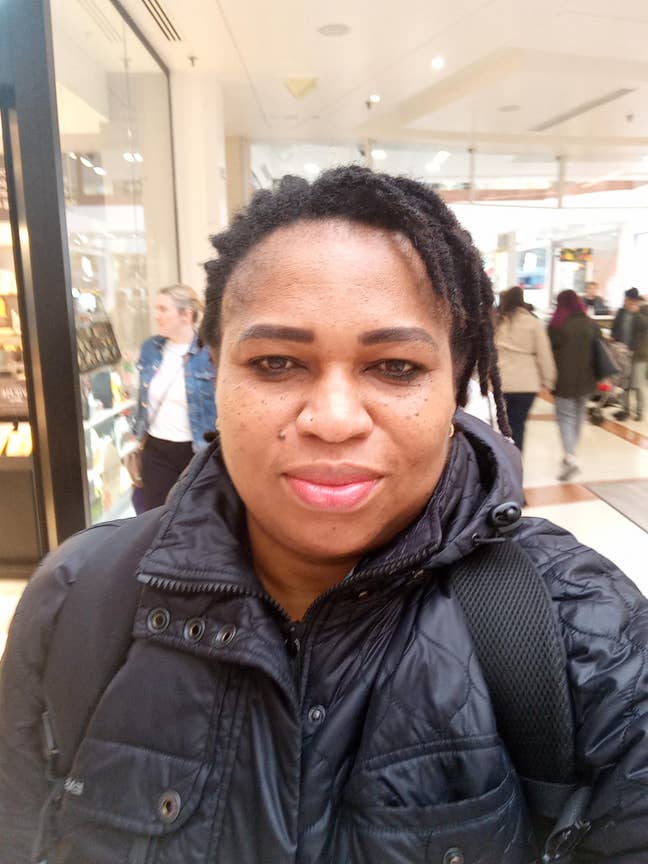 Professional Female seeks a double room Main Photo