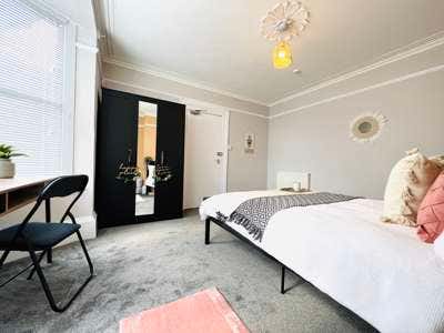 A lovely place to call home without the price tag! Main Photo