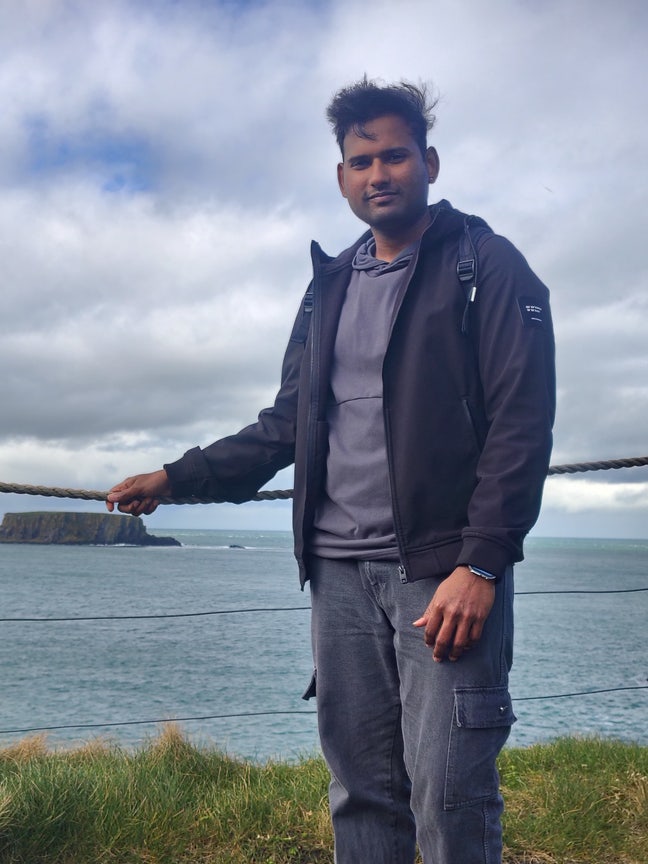 Professional Male seeks a single or double room Main Photo