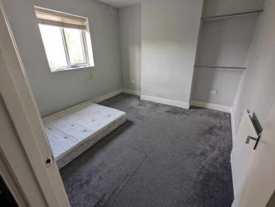 Unfurnished Double Room in Shared Flat Main Photo