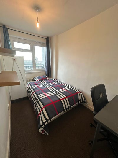 2x Double Rooms!! Ready When You Are!! MoveIn ASAP Main Photo