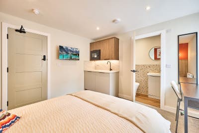 Brand new luxurious studio rooms near hospital  Main Photo